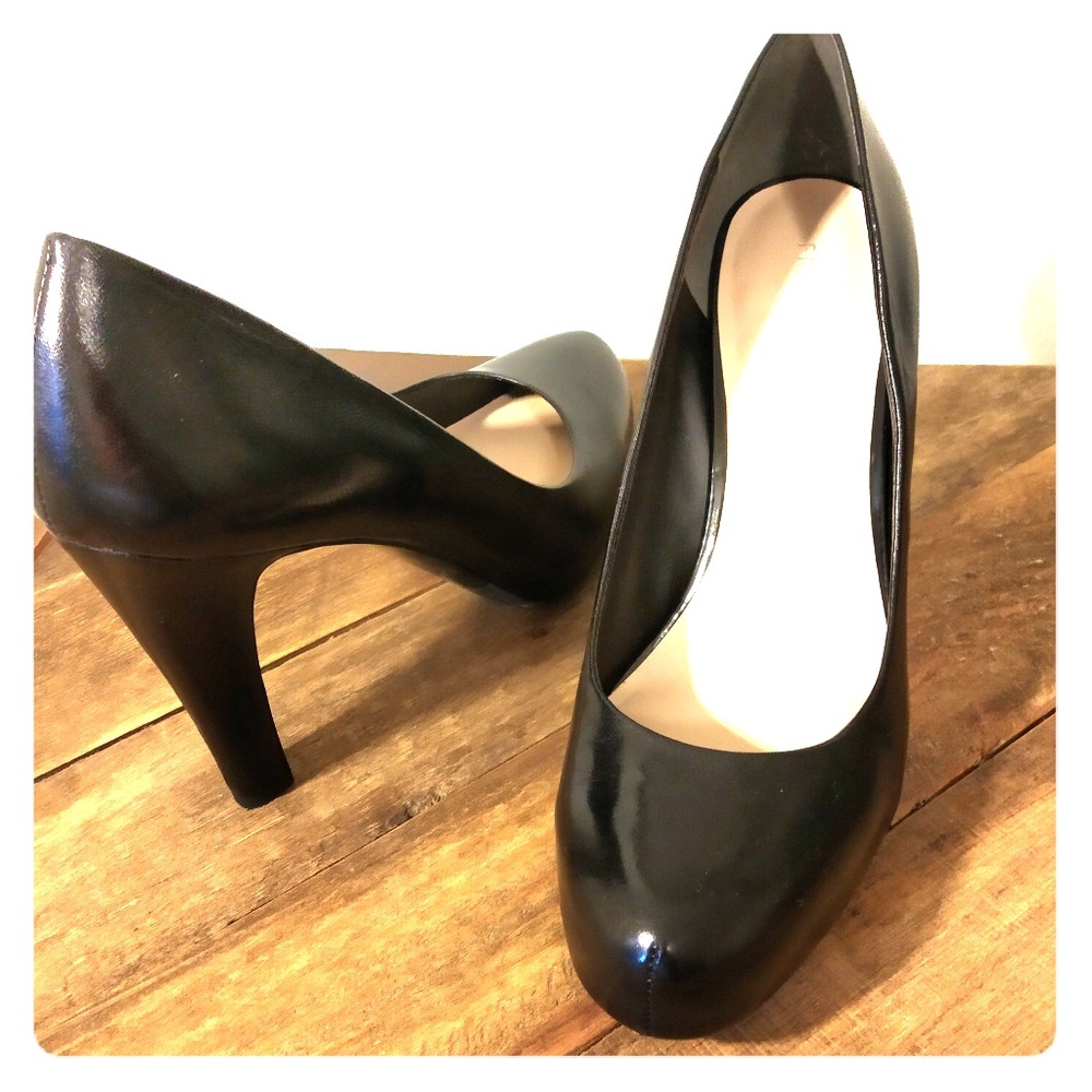 Franco Sarto black and blush leather heels
